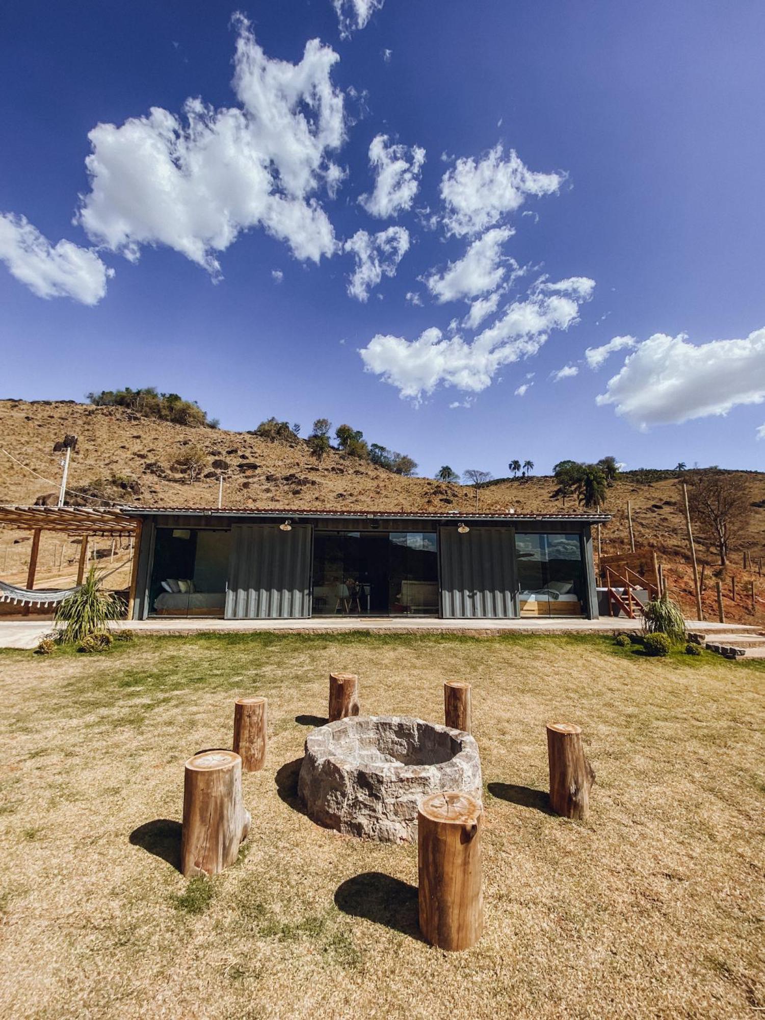 Casa Container Com Spa E Linda Vista Para A Serra Da Mantiqueira Βίλα Bueno Brandão Εξωτερικό φωτογραφία